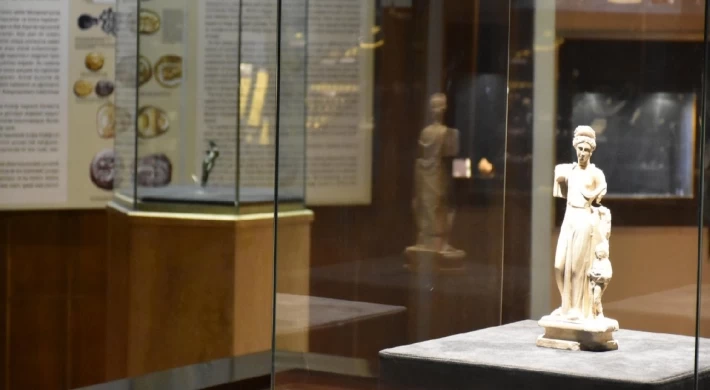 2 bin 500 yıllık ’Afrodit’ heykeli ilk kez sergilendi